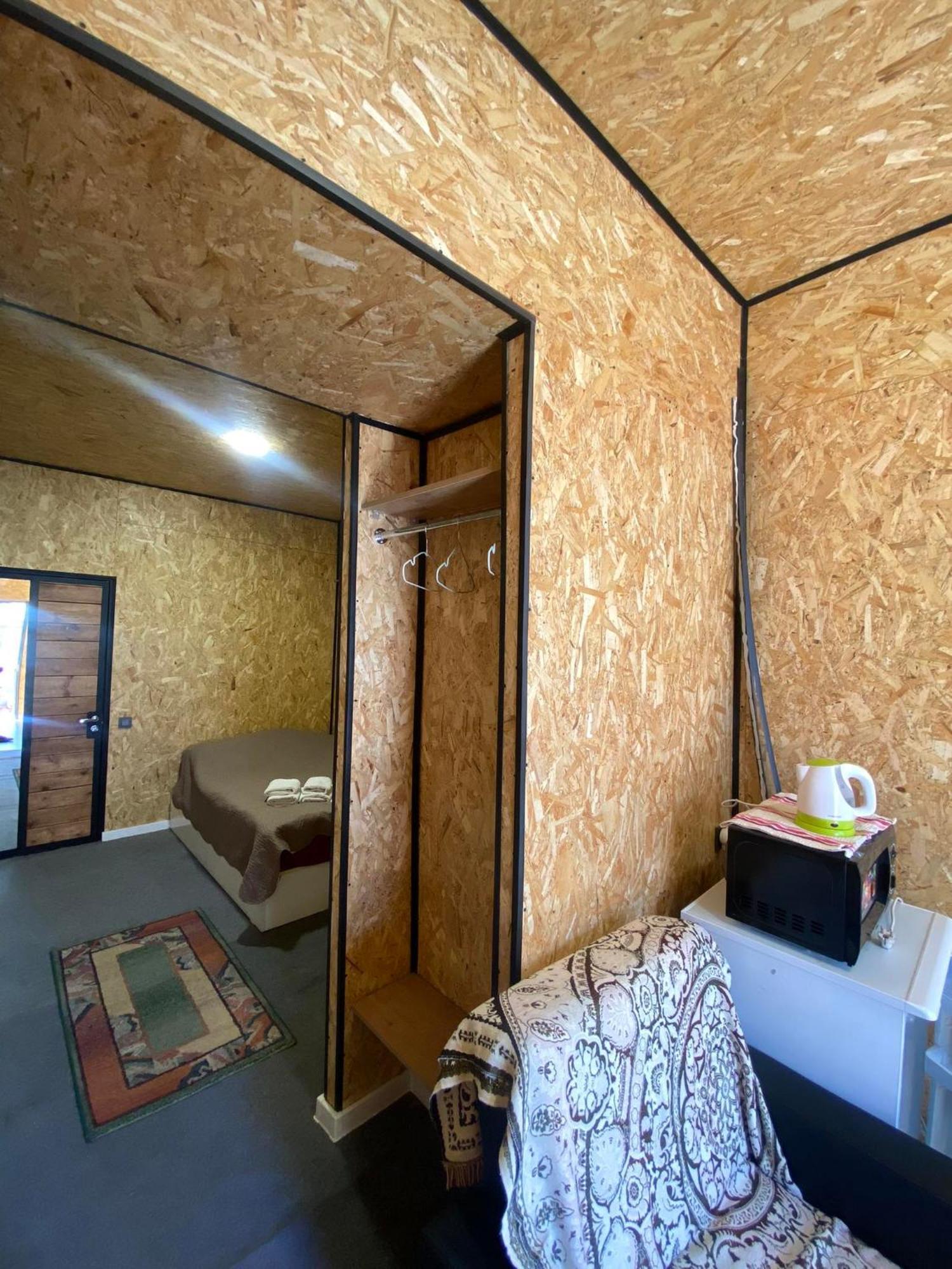 Family Apartment In Avlabari ティビリシ エクステリア 写真