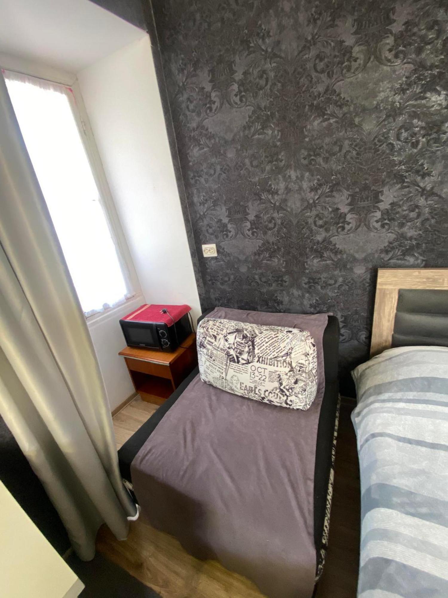 Family Apartment In Avlabari ティビリシ エクステリア 写真