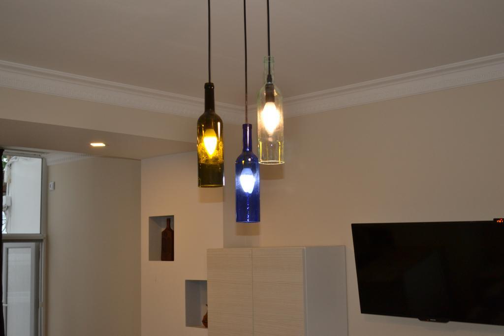Family Apartment In Avlabari ティビリシ エクステリア 写真
