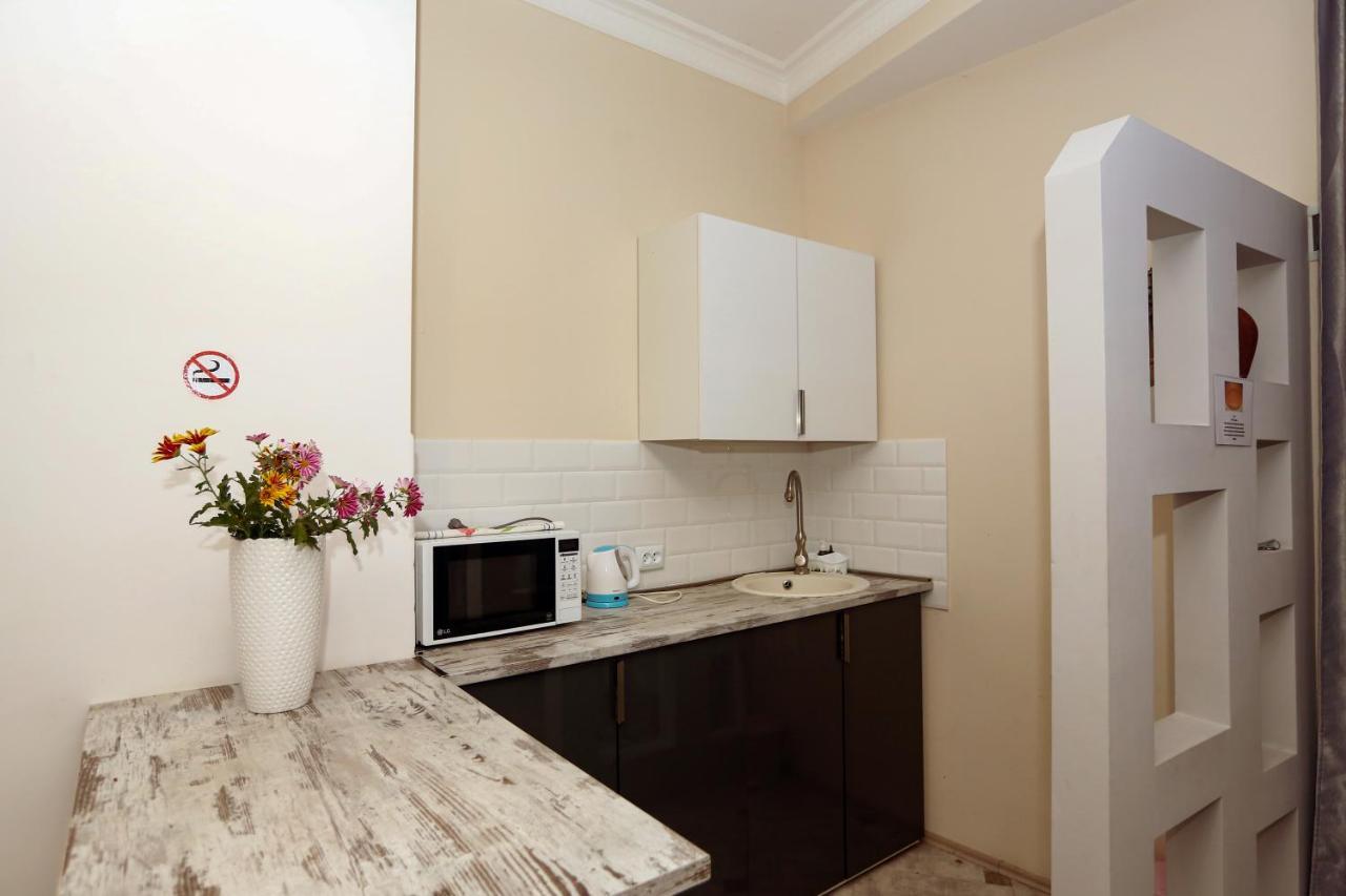 Family Apartment In Avlabari ティビリシ エクステリア 写真